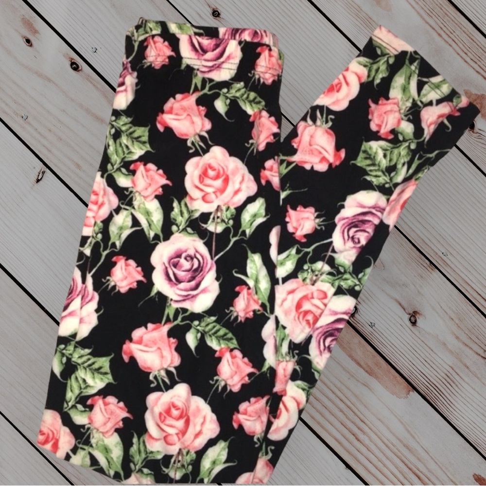 🆕🌹-Super Soft Leggings, Pink Roses